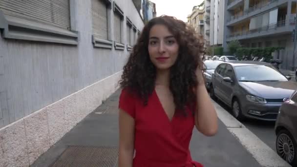 Donna Che Flirta Strade Italia — Video Stock