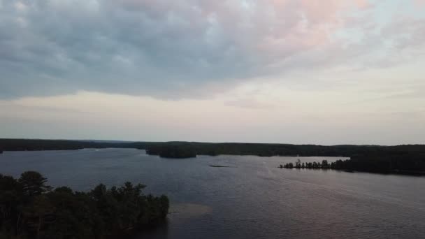 Vuelo Aéreo Sobre Lago Minnesota Atardecer — Vídeos de Stock