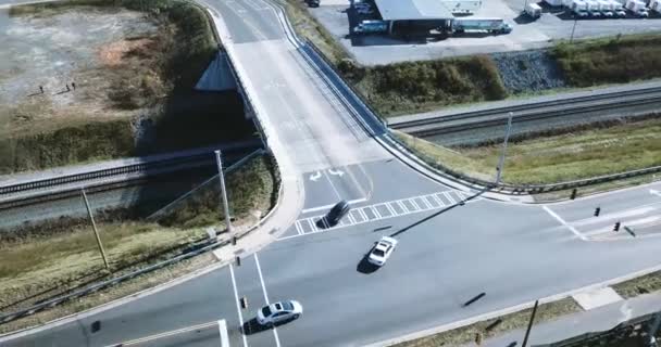 Aerial Vuelo Teledirigido Alrededor Intersección — Vídeo de stock