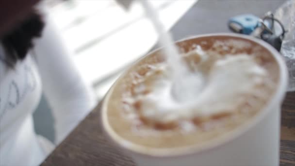 Ζάχαρη Βραδείας Κίνησης Καφέδες Εφαρμογή Στο Παρασκήνιο — Αρχείο Βίντεο
