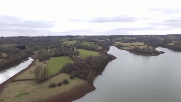 Imágenes Aéreas Típico Estanque Británico Campo — Vídeo de stock