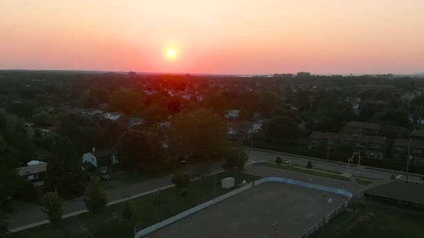 Rising Aerial Shot Złotej Godzinie Nad Ottawą Ontario — Wideo stockowe
