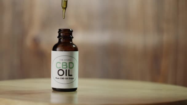 Olio Cbd Gocciola Una Bottiglia Olio Cbd Senza Marchio — Video Stock