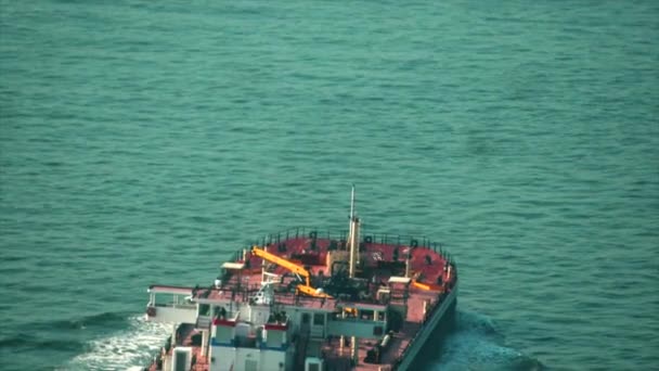 Грузовой Корабль Проходит Через Воду Нью Йорке Отъезд Съемочной Площадки — стоковое видео