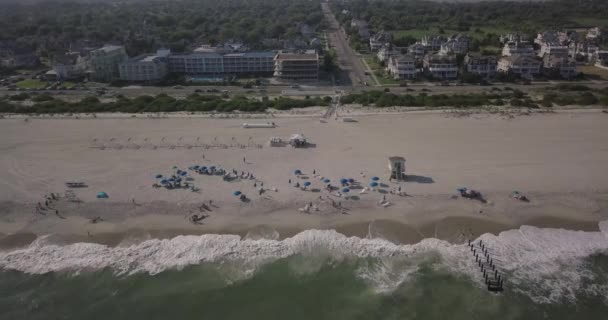 Golven Het Strand Van Wildwood New Jersey Sommige Mensen Ontspannen — Stockvideo