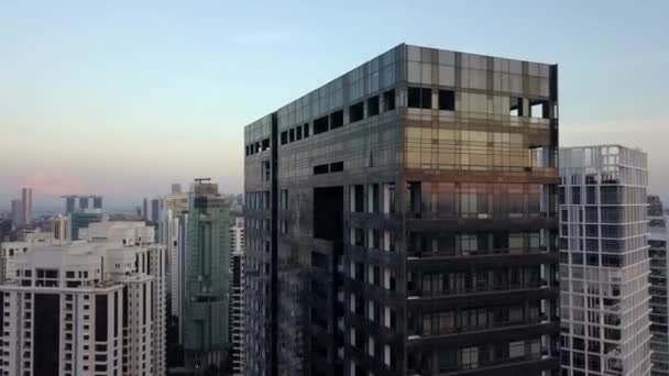 Refleksja Temat Współczesnego Drapacza Chmur Singapurze — Wideo stockowe