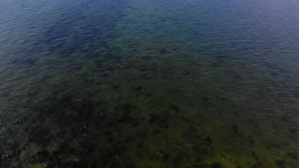 Снимок Воздуха Показывающий Голубую Воду Лаймингтоне Хэмпшире — стоковое видео