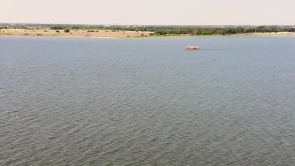 Dron Que Acerca Disparó Sobre Lago Waco Texas Donde Barco — Vídeos de Stock