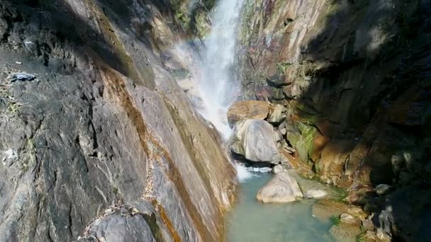 Vista Close Bela Cachoeira — Vídeo de Stock