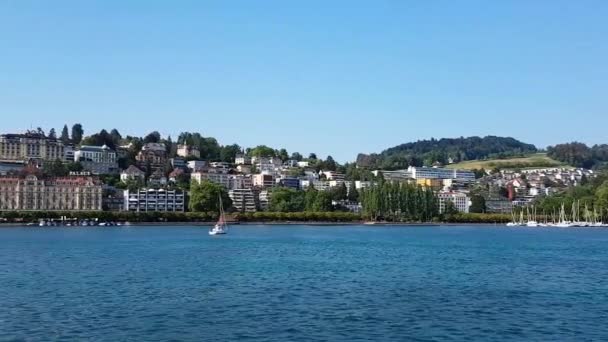 Lucerne Kıyı Şeridi Lucerne Gölü Nde Güneşli Bir Ağustos Günü — Stok video