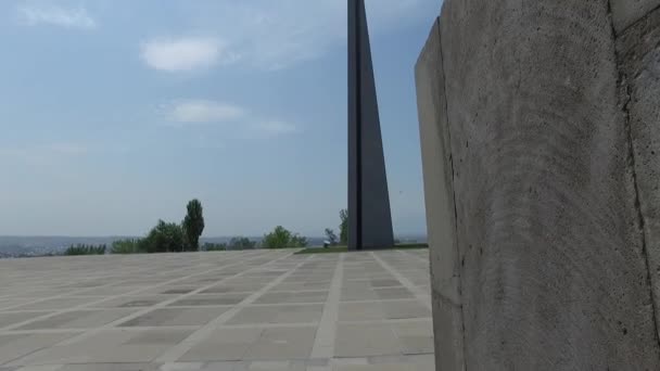 Toren Van Tsitsernakaberd Locatie Staat Bekend Als Het Armeense Genocide — Stockvideo