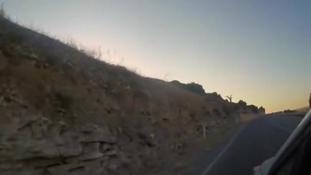 Crazy Runners Carretera Mientras Viaja Colina Arriba 2018 — Vídeos de Stock