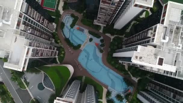 Bei Dieser Aufnahme Handelt Sich Die Drohnenaufnahme Eines Swimmingpools Singapur — Stockvideo