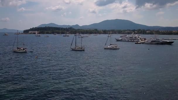 Barche Intorno Alla Baia Garitsa Sull Isola Corfù — Video Stock