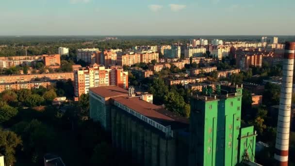 Industrieel Gebouw Het Midden Van Stad — Stockvideo