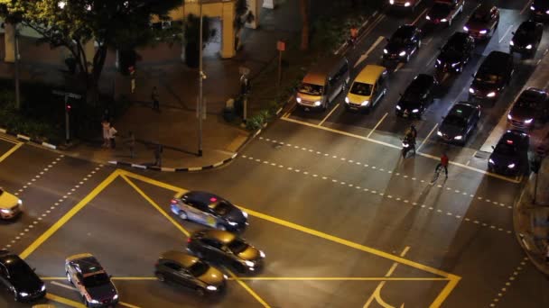 Singapur Bir Trafik Kavşağının Gece Videosu — Stok video