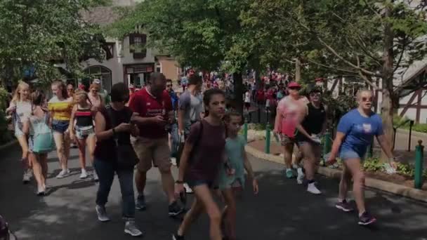 Folk Går Hershey Park Hershey Pennsylvania August Synpunkter — Stockvideo