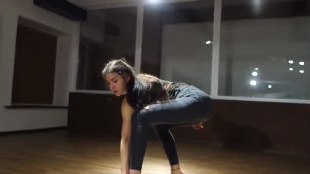 Joven Hermosa Mujer Danza Estudio Baile — Vídeos de Stock