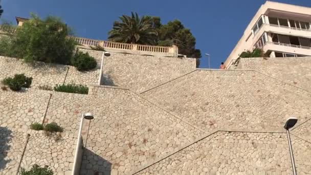 Escaleras Piramidales Una Pared Del Edificio — Vídeos de Stock