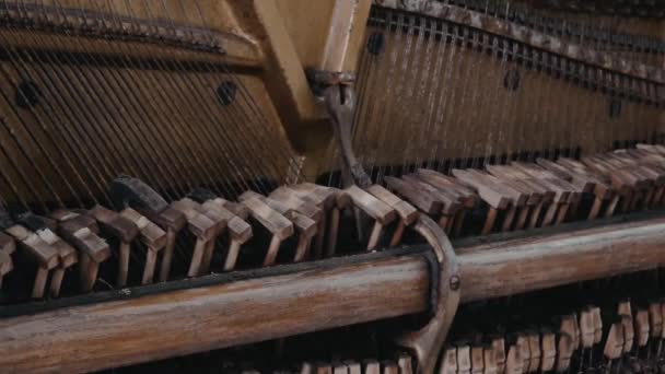 Bagian Dalam Sebuah Piano Tua — Stok Video
