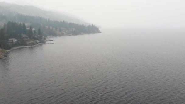 Aerial Drone Shot Flying Smokey Sky Lake Lakefront Homes — Stock Video