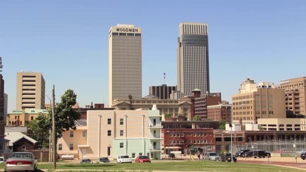 Noen Bygninger Fra Omaha Nebraska Skyline Sett Sør Sentrum – stockvideo