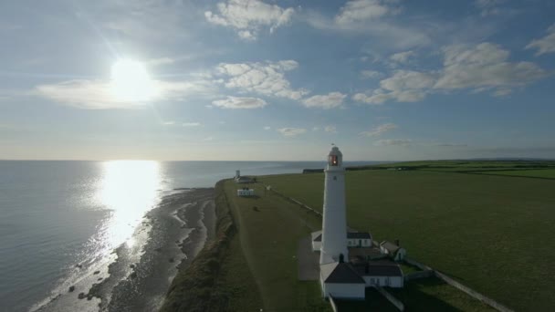 Drone Beelden Gefilmd Bij Nash Point Vuurtoren Tijdens Een Zonsondergang — Stockvideo