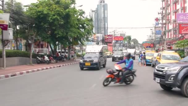 Baht Otobüsü Tuk Tuk Cadde Pattaya Tayland — Stok video