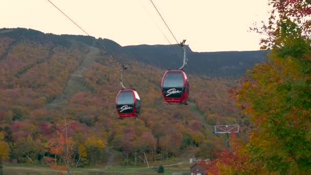 Gondolas Colorful Fall Foliage Stowe Vermont — 비디오