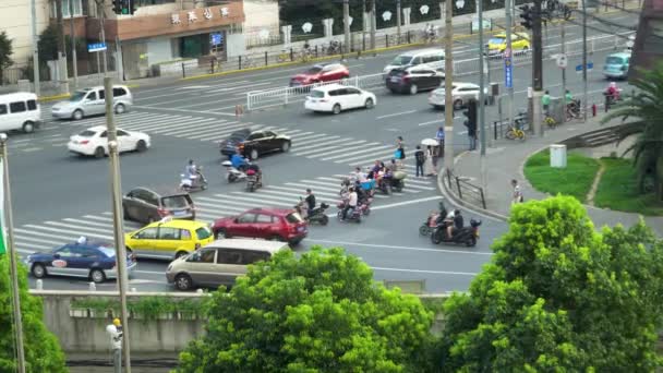 Sebuah Persimpangan Sibuk Shanghai Cina — Stok Video