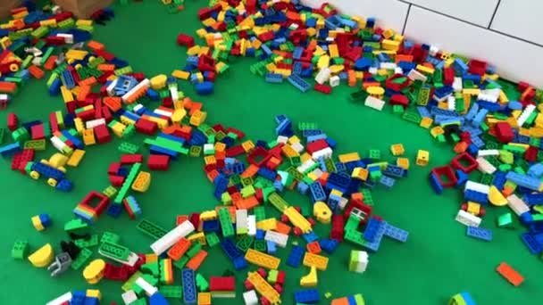 Tersebar Blok Lego Rumah Lego Dibawa Billund Denmark — Stok Video