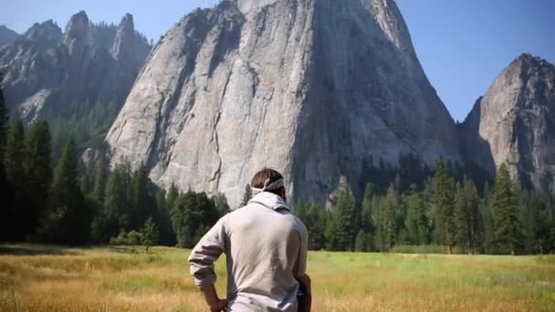Pan Uomo Yosemite Valley — Video Stock