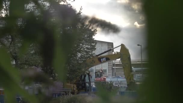 Cat Grävare Byggarbetsplats Amsterdam Nederländerna Nära Amstel — Stockvideo