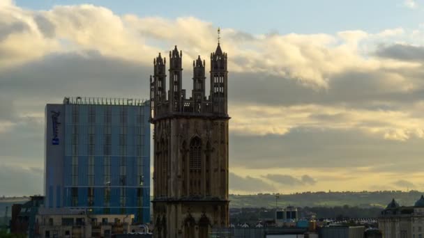 Powiększenie Hotelu Radisson Blu Kościoła Stefana Centrum Bristolu — Wideo stockowe