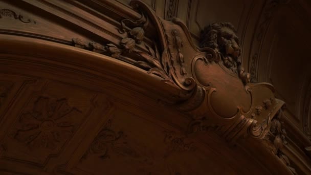 Scultura Leone Legno Sul Soffitto Del Casinò Reale Leopoli Ucraina — Video Stock