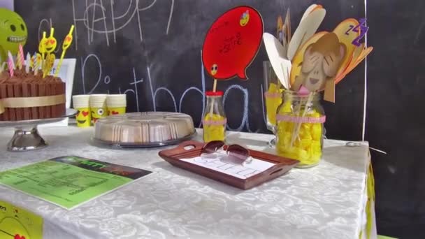 Emoji Themed Party Snack Table — Stockvideo