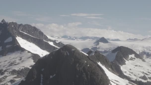 氷河からカートまで アラスカの息をのむような映像をお楽しみください — ストック動画