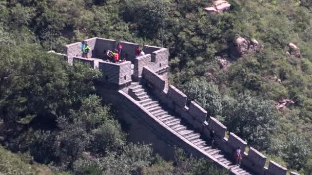 Tour Montre Avec Des Touristes Sur Grande Muraille Mur Chine — Video