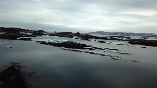 Vuelo Corto Sobre Lago Que Está Conectado Con Saltstraumen Noruega — Vídeos de Stock