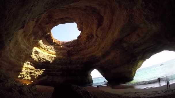 Algar Benagil Cueva Del Mar Más Hermosa Filmada Desde Interior — Vídeo de stock