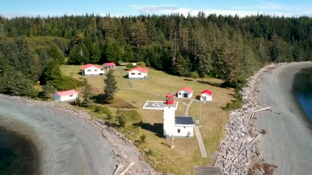 Drone Shot Phare Sur Côte Ouest Île Sointulia — Video