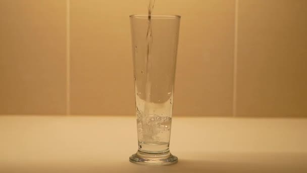 Verter Vaso Agua — Vídeos de Stock