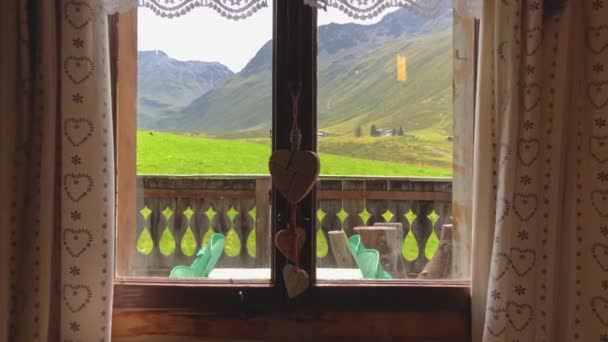 Vackra Bilder Landskapet Schweiz Genom Ett Fönster — Stockvideo