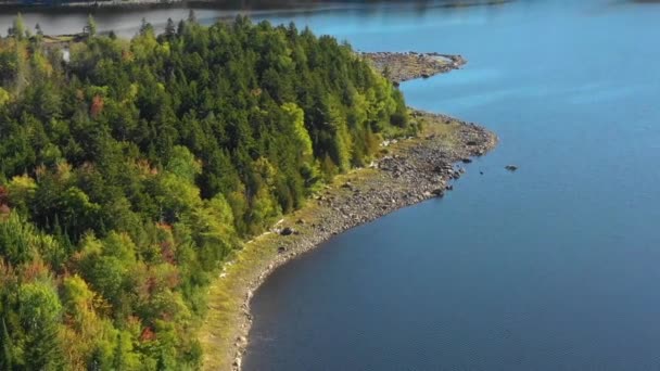 Letecké Záběry Vzdáleného Jezera Severním Maine Suchém Létě Dolly Zoom — Stock video