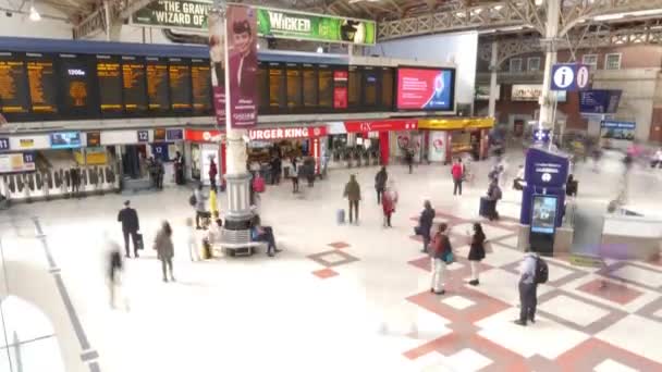 Zeitraffer Der Londoner Victoria Station — Stockvideo