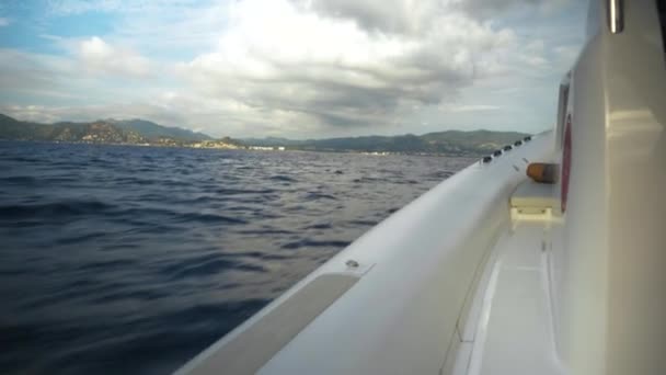 Bateau Moteur Sailing Slowmotion — Video