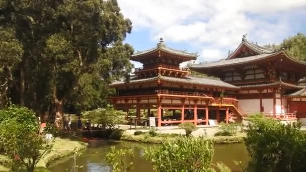 夏威夷州瓦胡岛风向一侧Kaneohe的景区Byodo Inn寺庙 — 图库视频影像