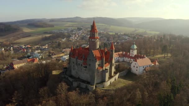 Çek Cumhuriyeti Nin Moravya Kentindeki Bouzov Hrad Şatosu Nda Hava — Stok video