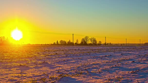 Trockenes Ackerland Winter Sonnenuntergang Zeitraffer Vorbei — Stockvideo