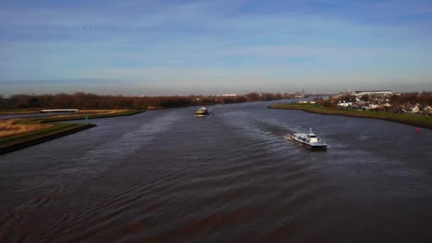 Aerial River Noord Boat Speeding Another Seen Distance Dolly Forward — Vídeo de Stock